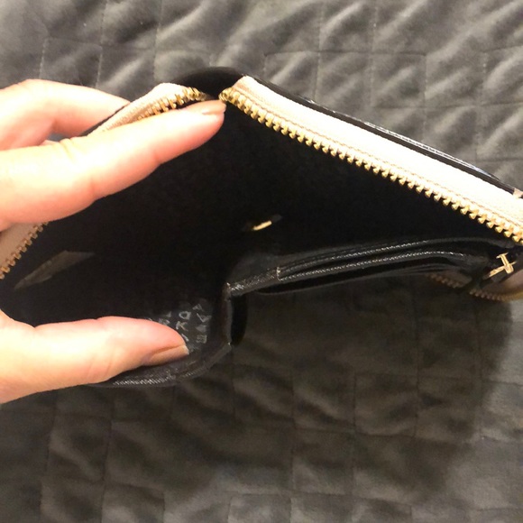 Authentic Kate Spade Wallet - Picture 3 of 5